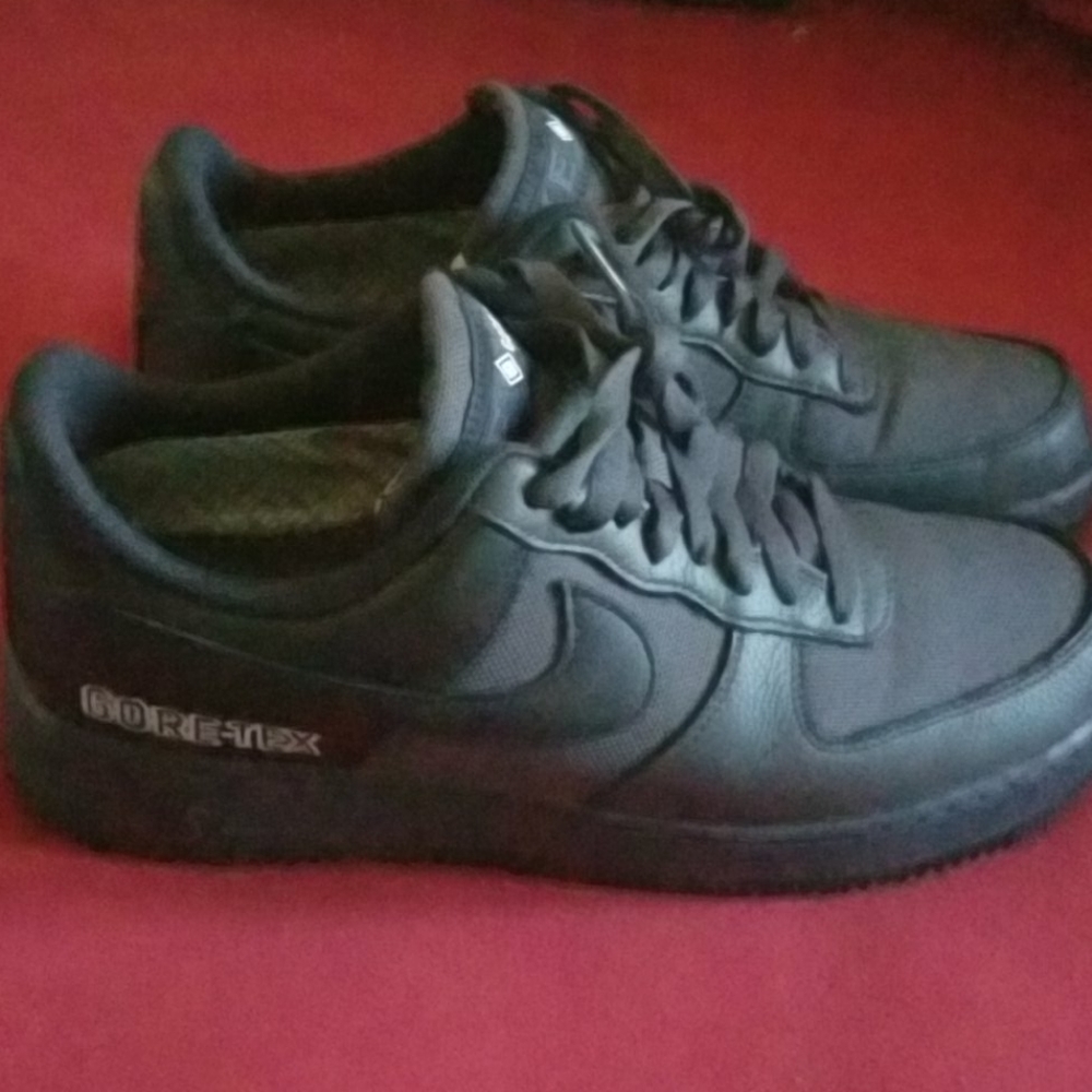 Nike air force 1  gortex black size 10